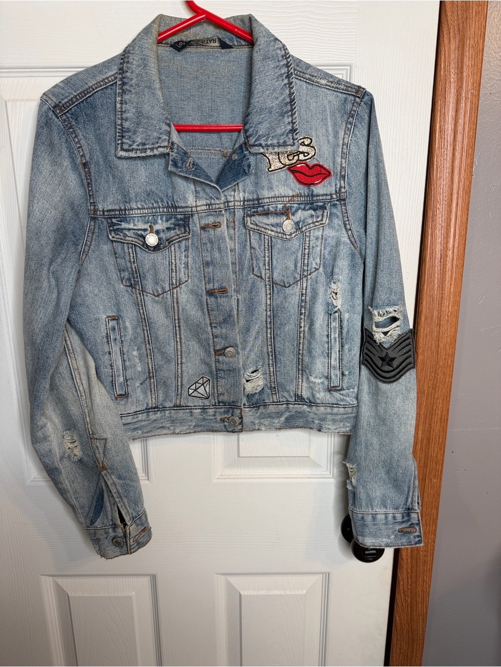 Unbelievable Vanilla Star Light Blue Distressed Patch Denim Jacket !!!!